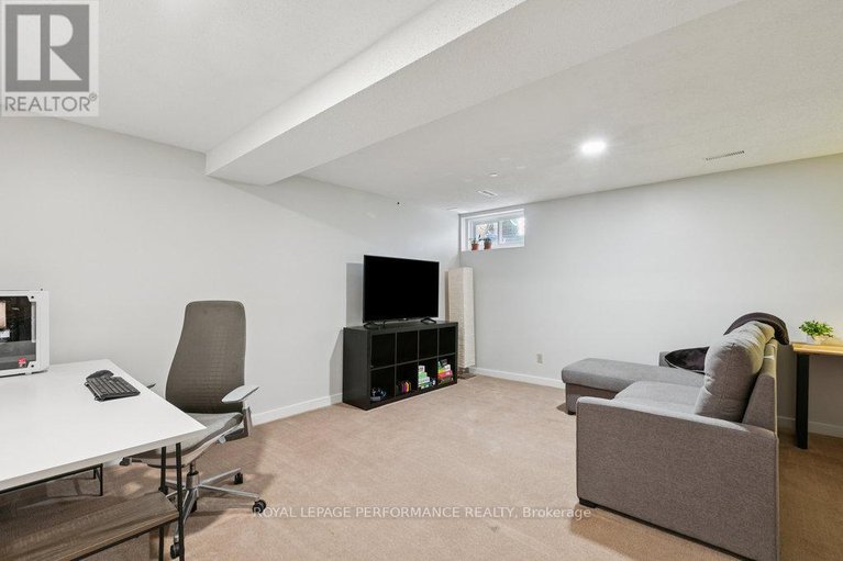 28575649/75-1646-du-sommet-place/chateauneuf/ottawa/ontario/K1C4Y9_41