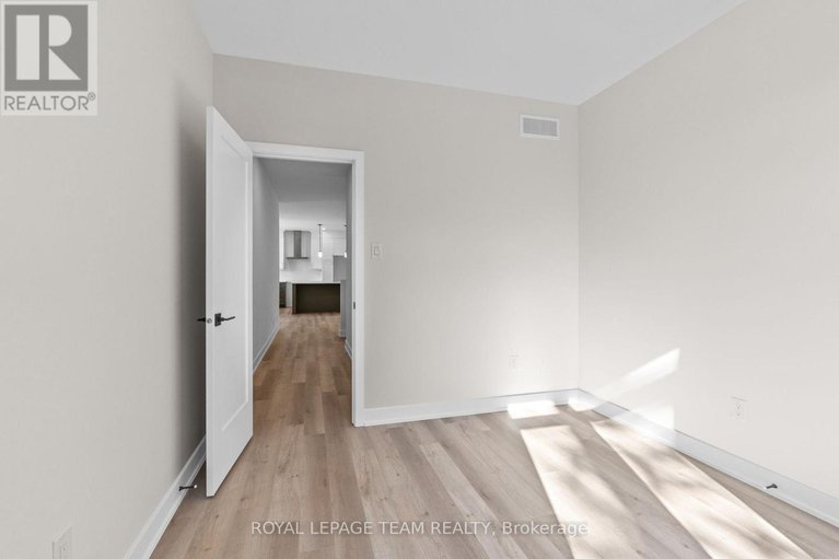 29029577/80-hogan-drive/mcnabbraeside-twps/mcnabbraeside/ontario/K7S0H8_28