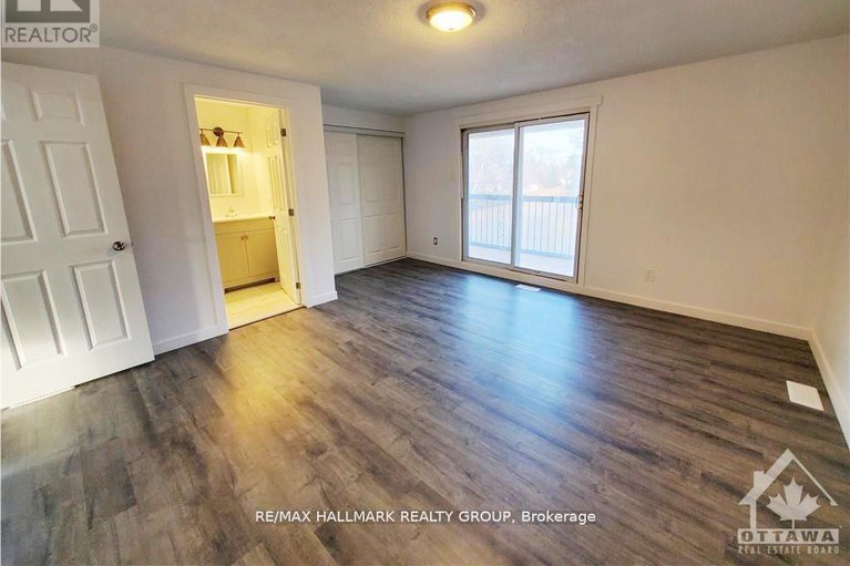 28536755/12-tybalt-crescent/westcliffe-estates/ottawa/ontario/K2H8J5_12