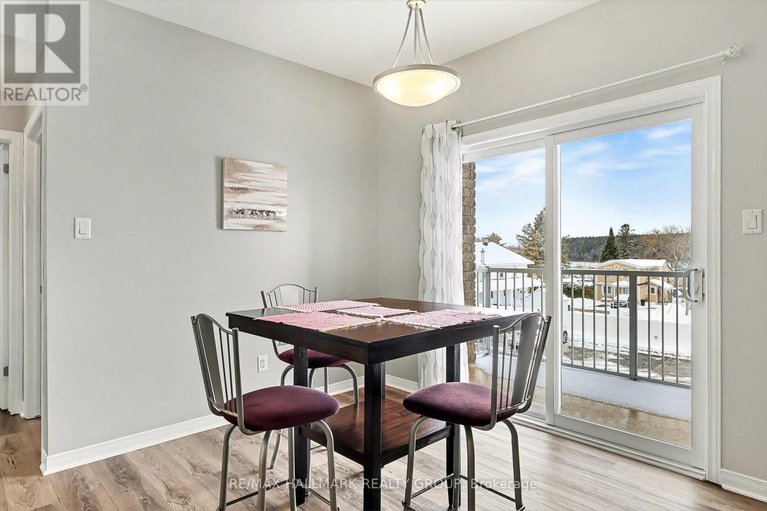 29671641/208-1026-laurier-street/town-of-rockland/clarence-rockland/ontario/K4K1V6_10