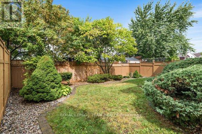 28805295/1575-winterport-way/fallingbrookpineridge/ottawa/ontario/K4A4C3_26