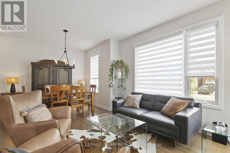 28291753/506-oldenburg-avenue/btwn-franktown-rd-fallowfield-rd/ottawa/ontario/K0A2Z0_16