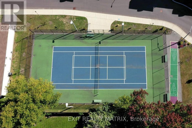 29598093/305-300-solstice-crescent/embrun/russell/ontario/K0A1W0_31