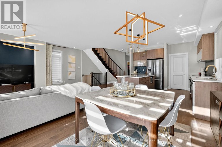 29049191/251-joshua-street/mer-bleuebradley-estatesanderson-park/ottawa/ontario/K1W0H3_15