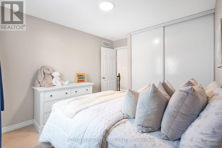 29371441/228-branthaven-street/avalon-east/ottawa/ontario/K4A0H6_38