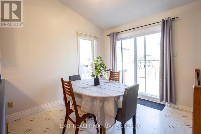 29648463/1458-shawinigan-street/fallingbrookridgemount/ottawa/ontario/K4A2N2_19