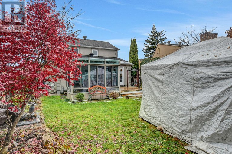 29396935/6255-fortune-drive/convent-glen-north/ottawa/ontario/K1C2B7_31