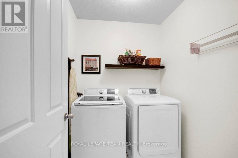 29540962/19-fieldberry-private/stonebridge/ottawa/ontario/K2J5E7_30