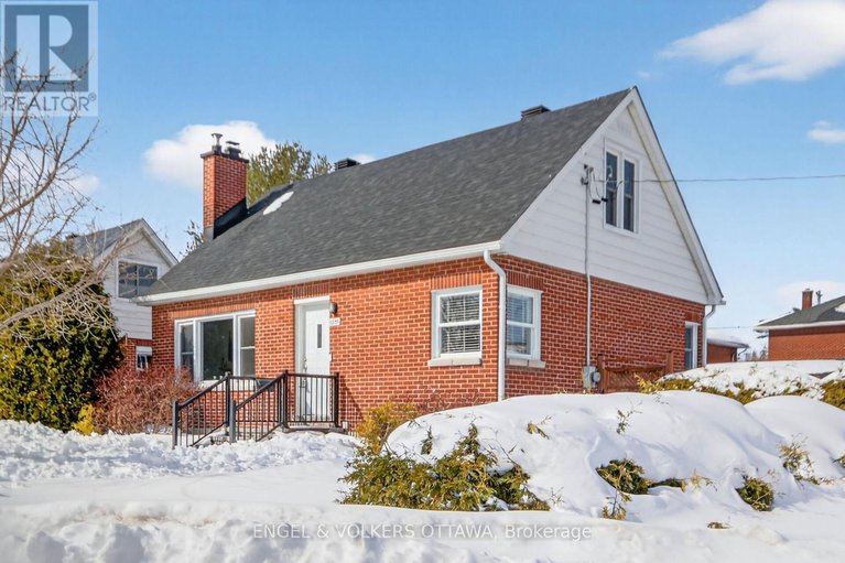 29397615/1235-erie-avenue/ridgemont/ottawa/ontario/K1V6G5_1