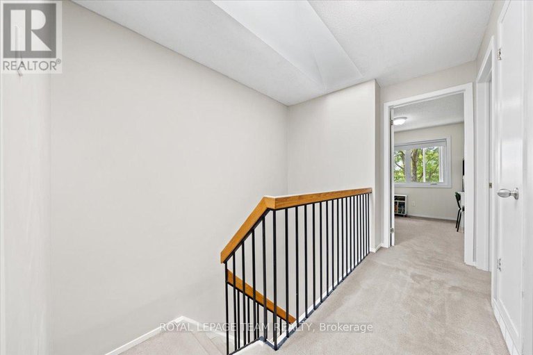 28637798/13-kedgewick-court/tanglewood/ottawa/ontario/K2G4M9_26