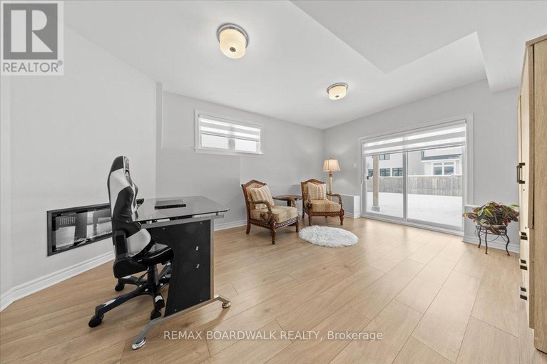 29313884/779-keinouche-place/camelot/ottawa/ontario/K4A5K3_30