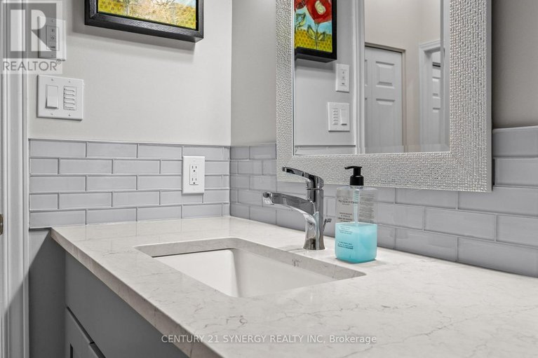 29606019/26-moore-street/richmond/ottawa/ontario/K0A2Z0_30