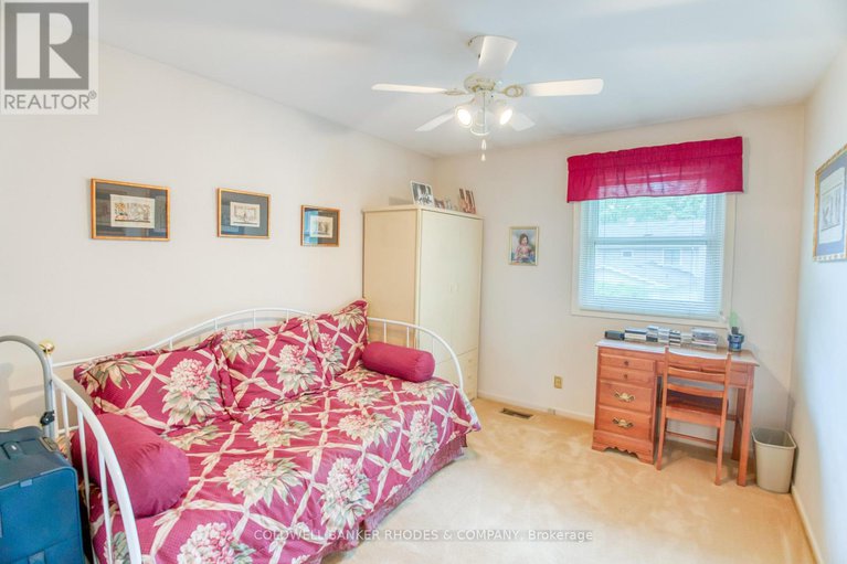 29040385/2005-neepawa-avenue/carlingwood/ottawa/ontario/K2A3L4_19