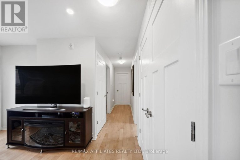 28295527/4-365-tribeca-private/longfields/ottawa/ontario/K2J6B4_18