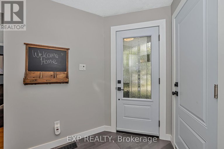 28837598/1943-longman-crescent/chateauneuf/ottawa/ontario/K1C5G8_6