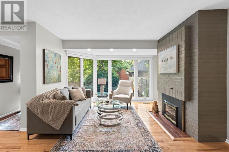 28819601/35-35-belvedere-crescent/lindenlea/ottawa/ontario/K1M0E5_5