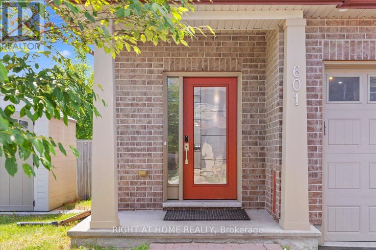 28522931/601-willowmere-way/blossom-parkkemp-parkfindlay-creek/ottawa/ontario/K1T0K2_3