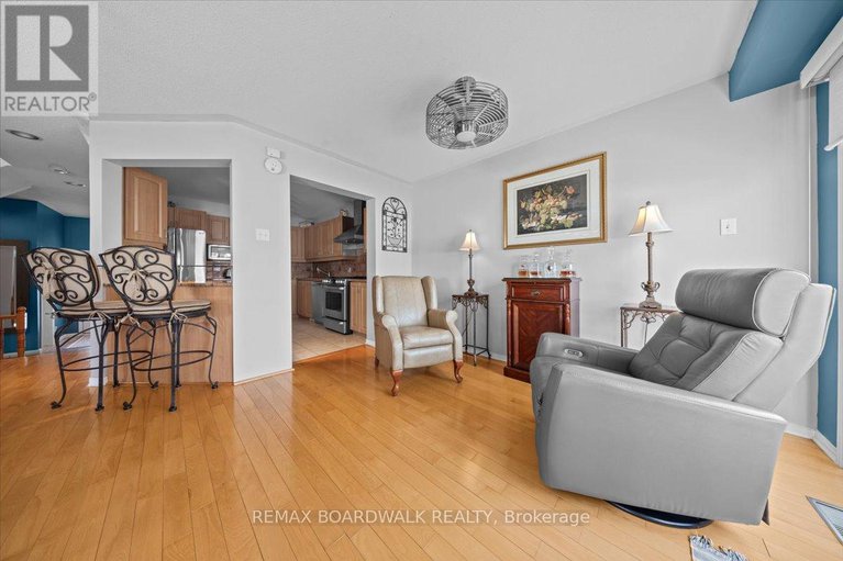 29446345/6355-sablewood-place/chapel-hill/ottawa/ontario/K1C7M3_28