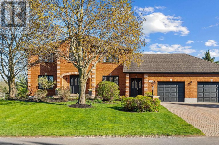 28399628/1379-potter-drive/manotick-village-manotick-estates/ottawa/ontario/K4M1C3_2