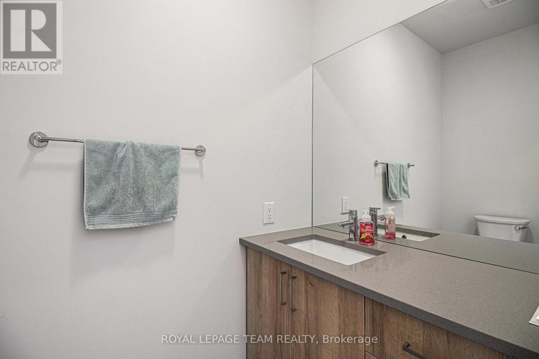 28539649/1400-mayview-avenue/carlington/ottawa/ontario/K1Z8H7_15