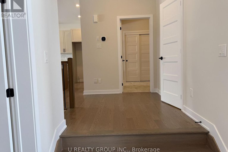 29330724/210-ginebik-way/blossom-parkkemp-parkfindlay-creek/ottawa/ontario/K1X0H4_5