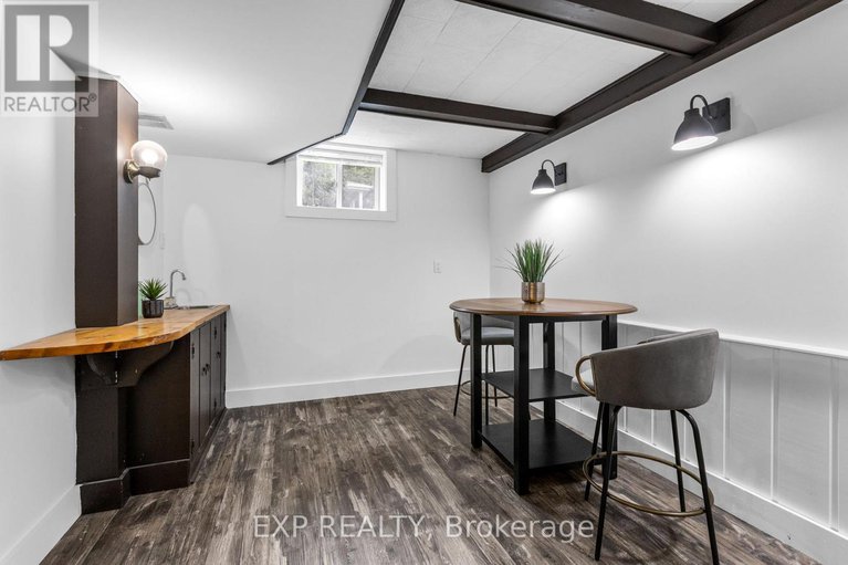 28892855/576-donald-street/overbrookcastle-heights/ottawa/ontario/K1K1L6_22