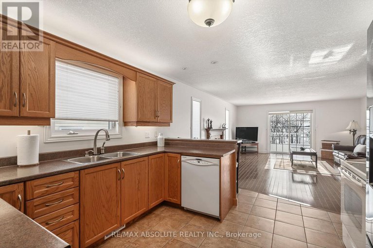 29431379/192-fairbairn-bros-street/almonte/mississippi-mills/ontario/K1A0A1_16