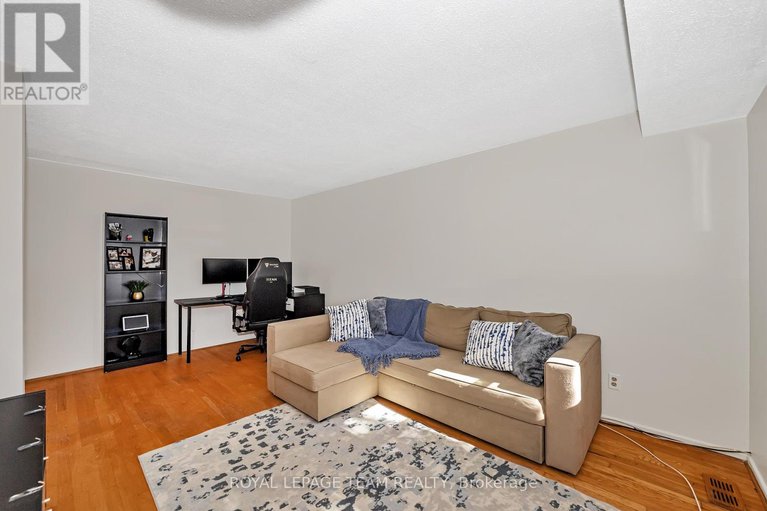 28935991/10-31-malvern-drive/pheasant-run/ottawa/ontario/K2J1M8_9
