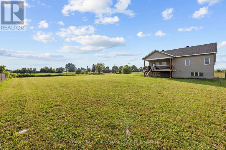 28836987/3348-bureau-road/north-glengarry-lochiel-twp/north-glengarry/ontario/K0C1A0_45