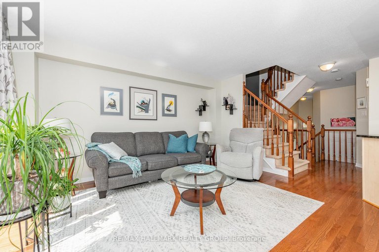 28749902/261-parkrose-private/chatelaine-village/ottawa/ontario/K4A0N8_7