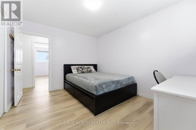 29387257/923-pinecrest-road/queensway-terrace-north/ottawa/ontario/K2B6B1_23