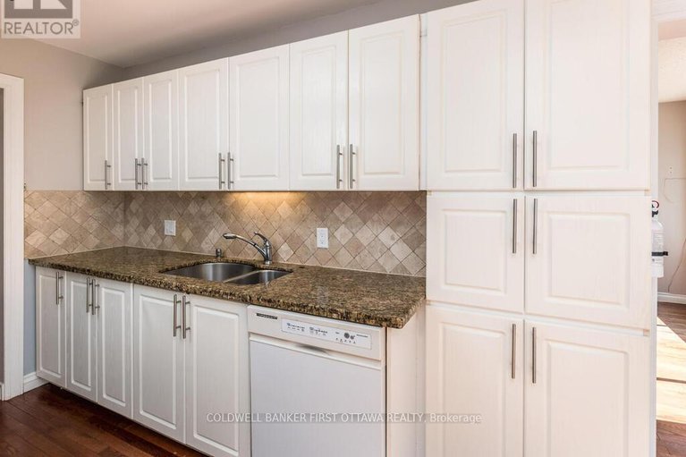 28819200/6101-arbourwood-drive/chapel-hill/ottawa/ontario/K1C7K7_14