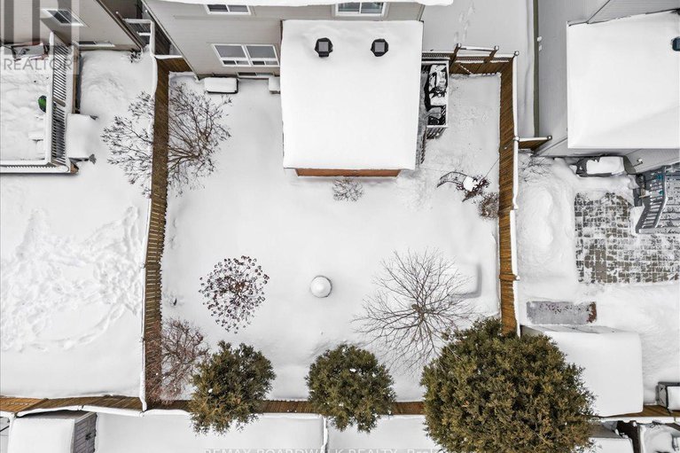 29377756/108-jade-street/town-of-rockland/clarence-rockland/ontario/K4K0C9_36