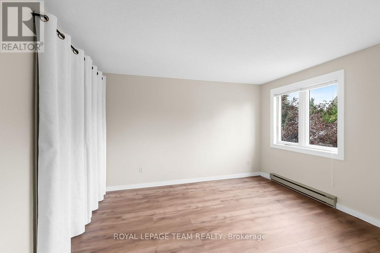 28908182/1119-firefly-lane/manotick-south-to-roger-stevens/ottawa/ontario/K4M0T6_38