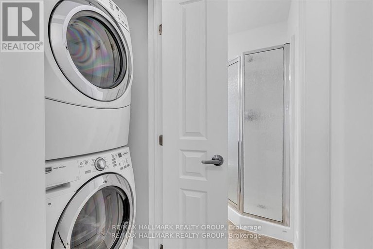 29413273/d-124-guigues-avenue/lower-townbyward-market/ottawa/ontario/K1N5H7_27