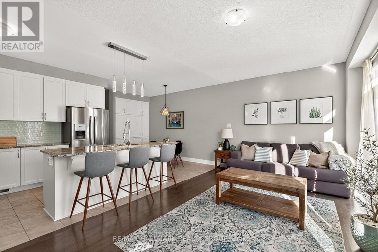 29151475/332-gracewood-crescent/blossom-parkkemp-parkfindlay-creek/ottawa/ontario/K1T0J7_23