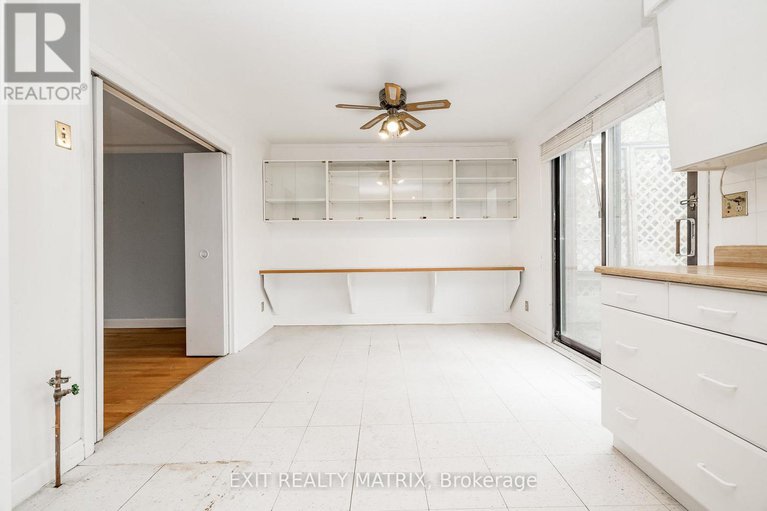 29077893/426-apple-tree-lane/viscount-alexander-park/ottawa/ontario/K1K2R6_15