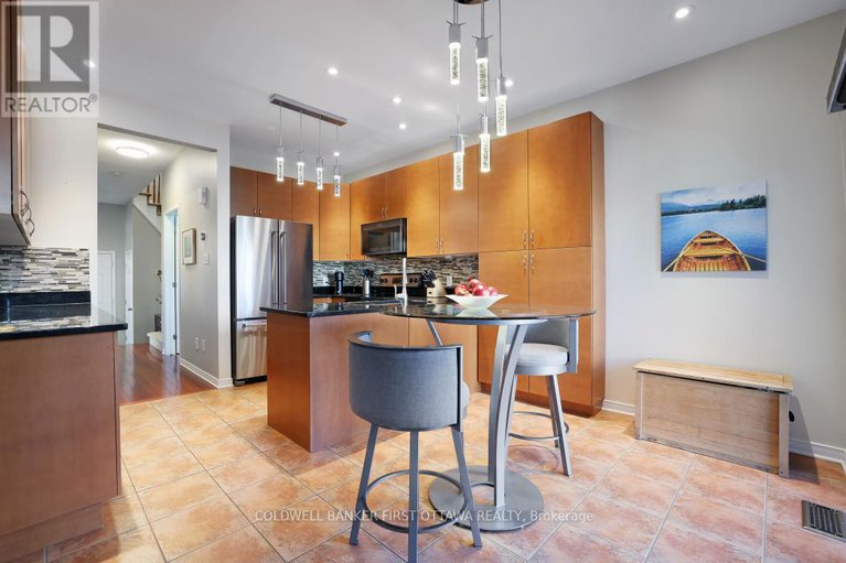 28995178/104-streamside-crescent/morgans-grantsouth-march/ottawa/ontario/K2W0A9_14