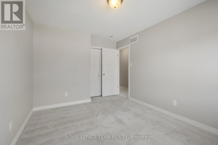 28884791/273-shinleaf-crescent/mer-bleuebradley-estatesanderson-park/ottawa/ontario/K1W0J2_40