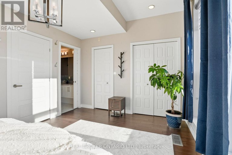 28974831/318-300b-lett-street/west-centre-town/ottawa/ontario/K1R0B8_17