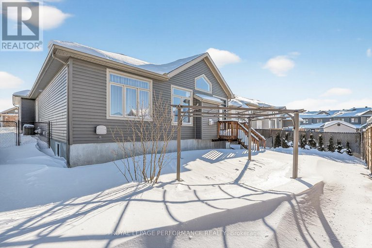 29304832/88-des-rails-street/town-of-rockland/clarence-rockland/ontario/K4K0K2_39