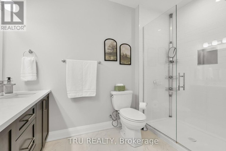 28771647/102-100-cortile-private/riverside-southgloucester-glen/ottawa/ontario/K1V2S8_38