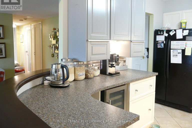 28726719/404-200-lafontaine-avenue/vanier/ottawa/ontario/K1L8K8_4
