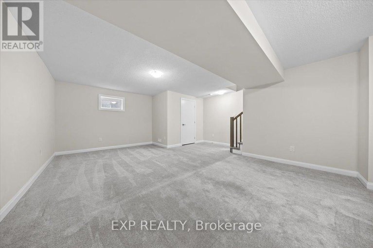 29026864/6347-perth-street/btwn-franktown-rd-fallowfield-rd/ottawa/ontario/K0A2Z0_29