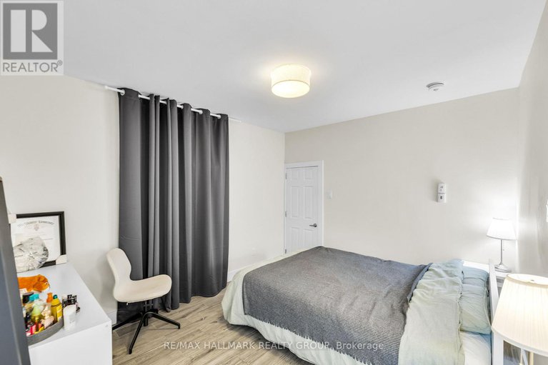 28838625/42b-young-street/west-centre-town/ottawa/ontario/K1S3H7_26