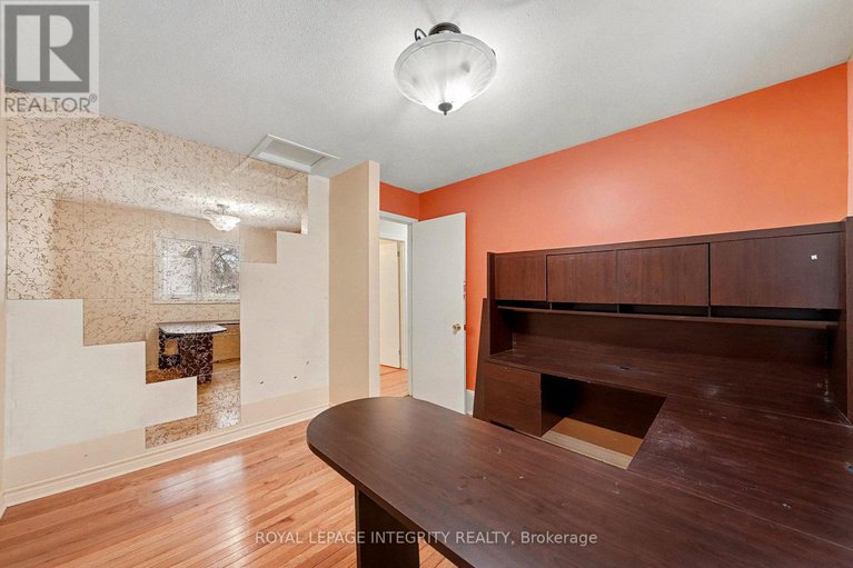 29307758/1160-barnett-drive/cumberland-village/ottawa/ontario/K4C1C7_14