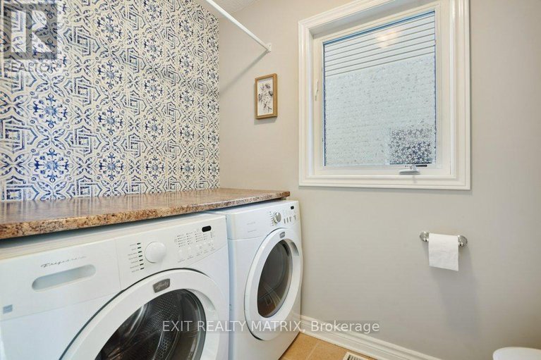 29145148/582-emerald-street/town-of-rockland/clarence-rockland/ontario/K4K0B4_17