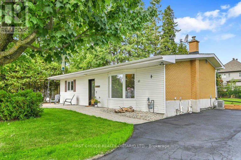 28766692/3085-analdea-drive/leitrim/ottawa/ontario/K1T3X1_1