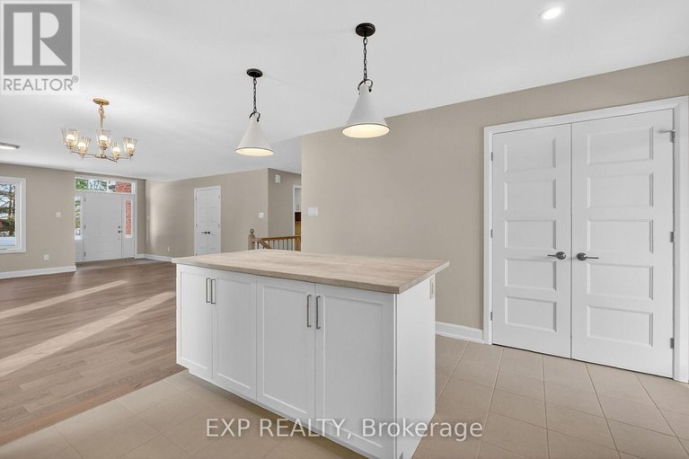 29612429/53-craig-street/village-of-russell/russell/ontario/K4R1A6_14