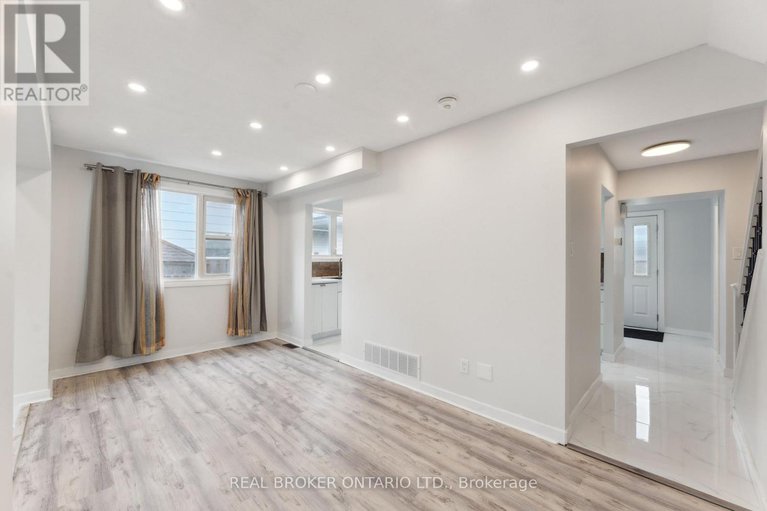 28275807/125-priam-way/westcliffe-estates/ottawa/ontario/K2H8S7_7
